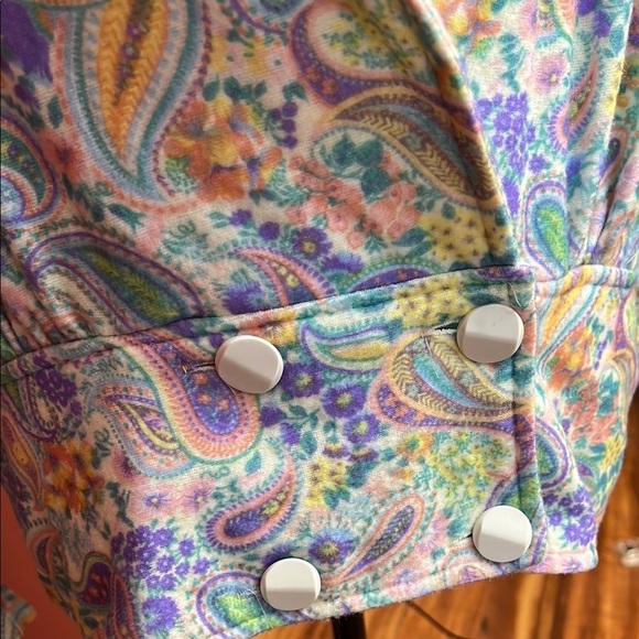 Rare Vintage 80's Blazer in a Vibrant Paisley Proint - Picture 4 of 8
